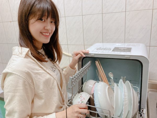TOSHIBA 東芝洗碗機開箱，省時省力又能保養手部肌膚的好幫手！免安裝全自動洗碗機DWS-22ATW