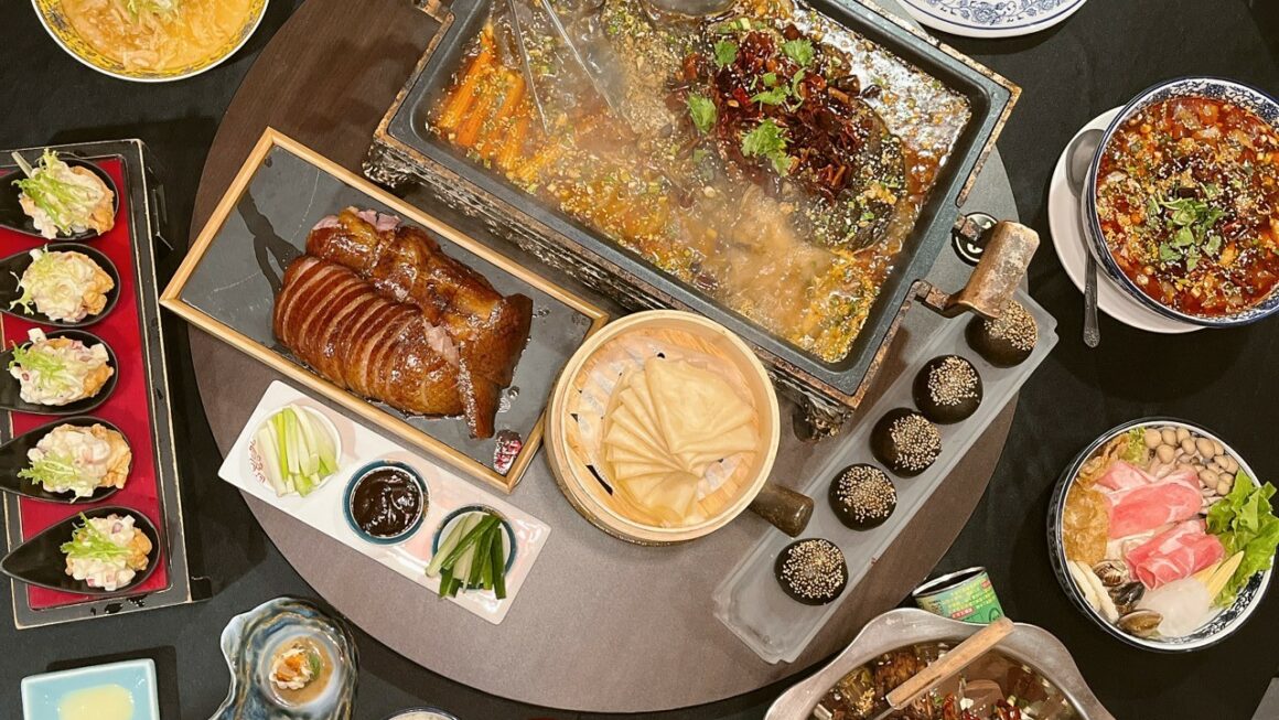 台南永康中式餐廳推薦，結合台式風味的創意川菜料理，大推招牌烤鴨四吃！｜LA時尚川菜